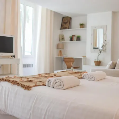 Immogroom - Place In Center - Ac - 5 Min From Beaches
