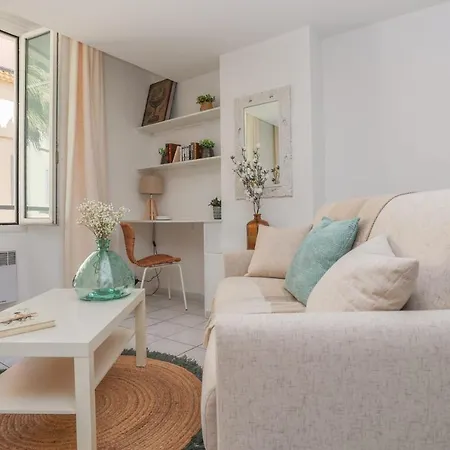Immogroom - Place In Center - Ac - 5 Min From Beaches Apartment *